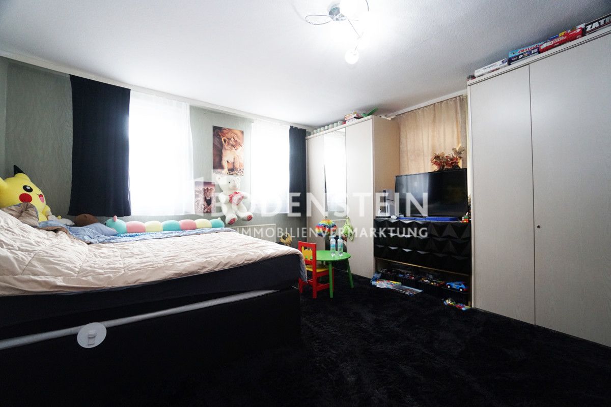 Schlafzimmer 2 OG