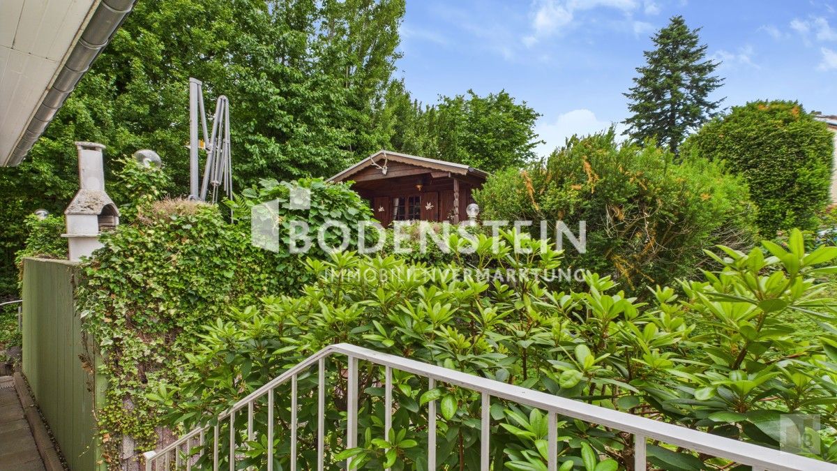 Eingangsbereich - Blick in den Garten