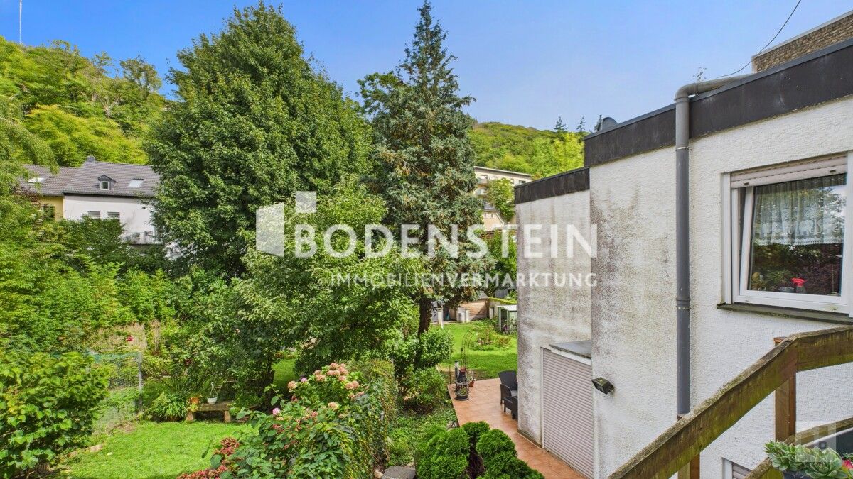 Setlicher Zugang zum Garten