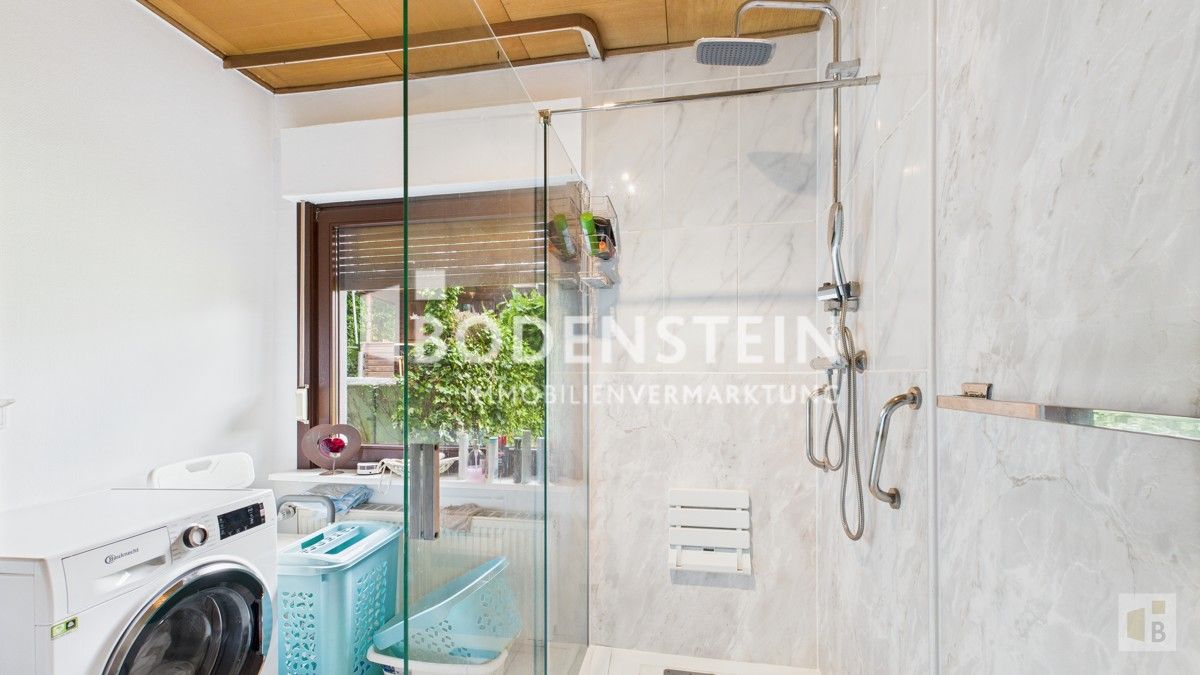 Badezimmer EG